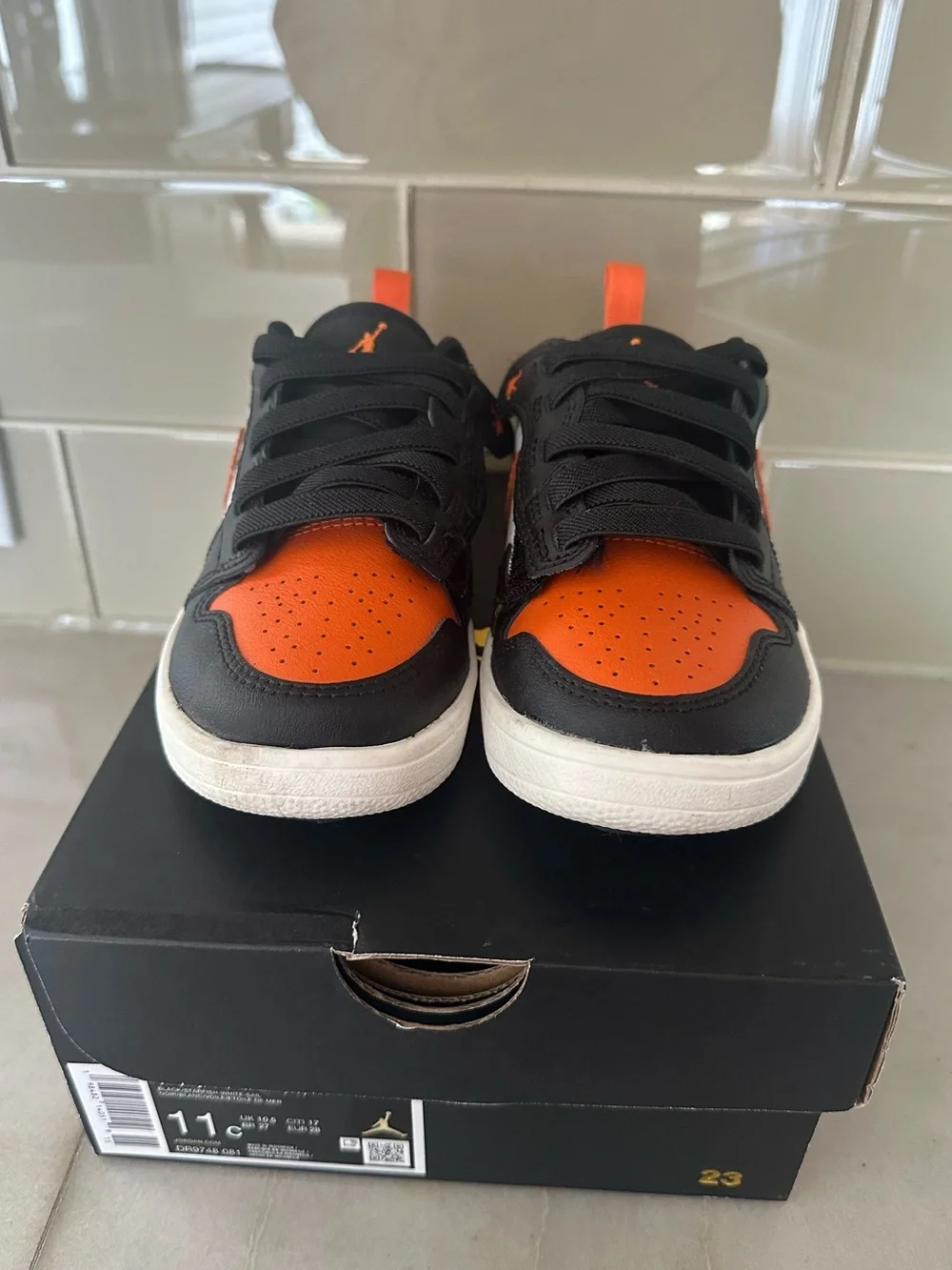 Nike Kids' AJ 1 Low Boys Iconic Air Jordan Hook & Loop Closure New Size 11
